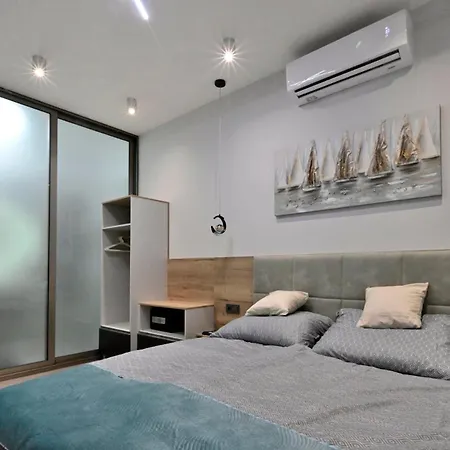 Trendset Flat Apartment